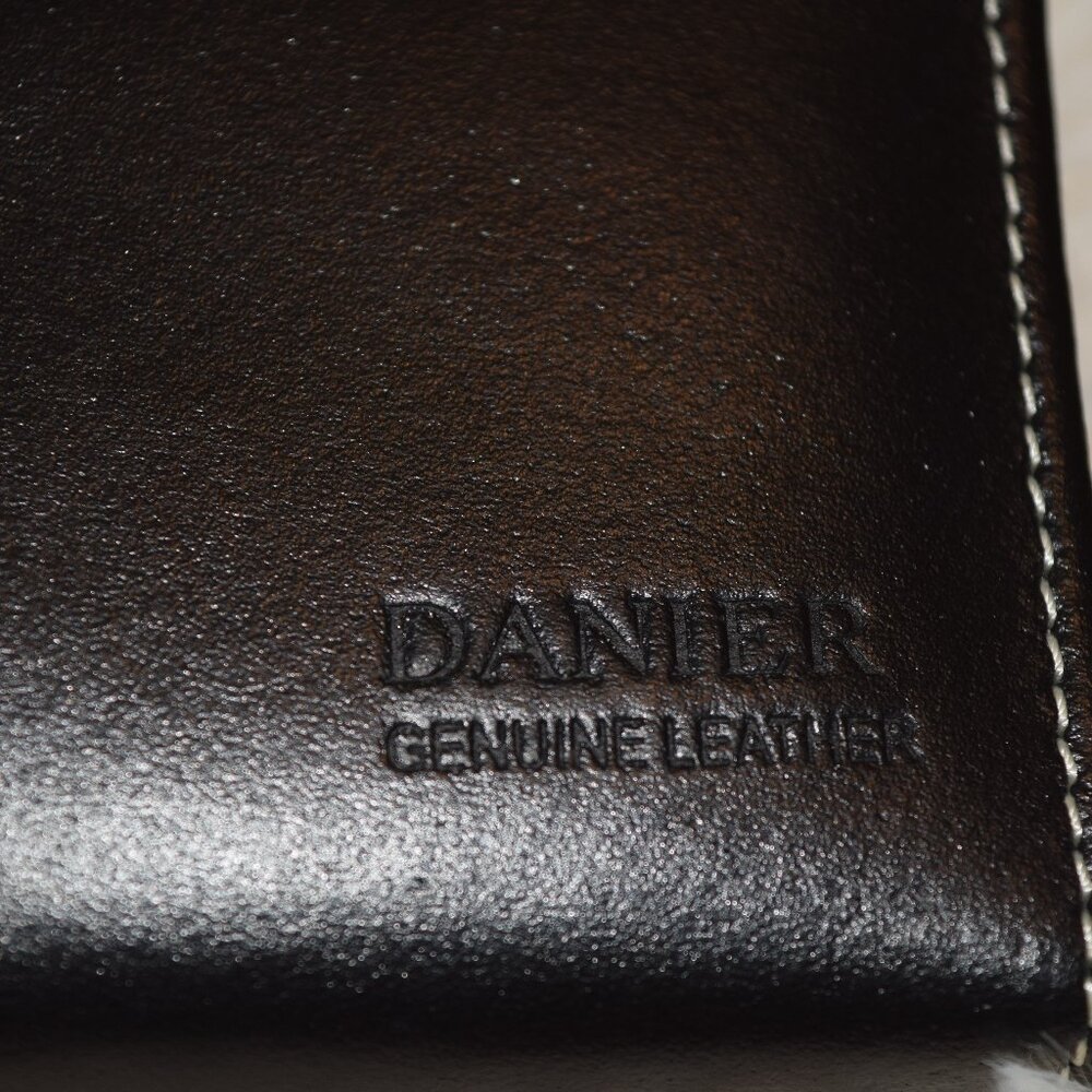 Danier Black Leather Jewellery Roll For Travel - Picture 2 of 6